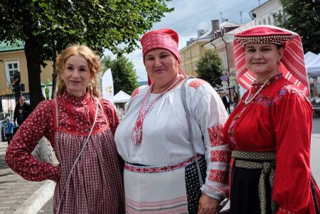 Кировчане принимают поздравления