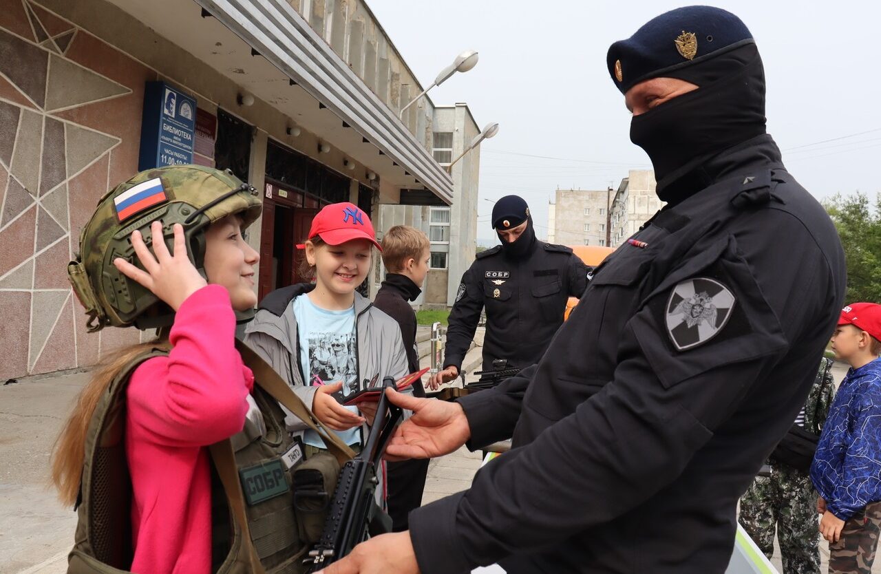 Школьники познакомились с профессиями