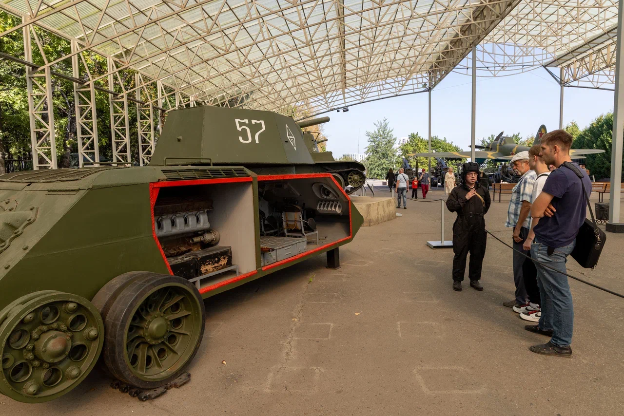 День танкиста отметили в музее