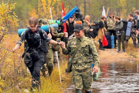 Памяти поисковиков посвятили экспедицию