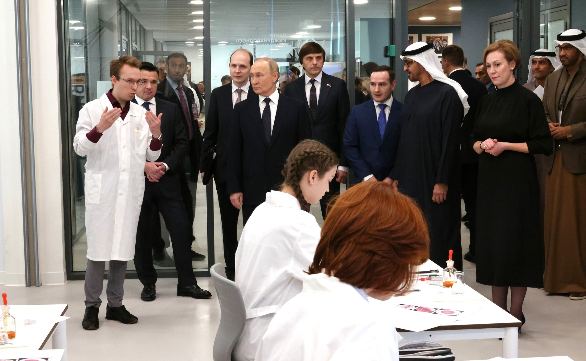 Российские школьники выучат арабский язык