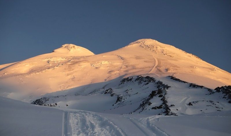 Туристы пройдут на Эльбрусе тропой Победы