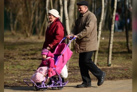 Старшее поколение сохранит историю семьи