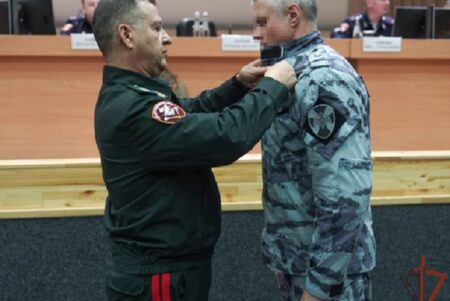Лучшим росгвардейцам столицы вручили награды