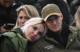 Артисты поддержат бойцов и мирных жителей