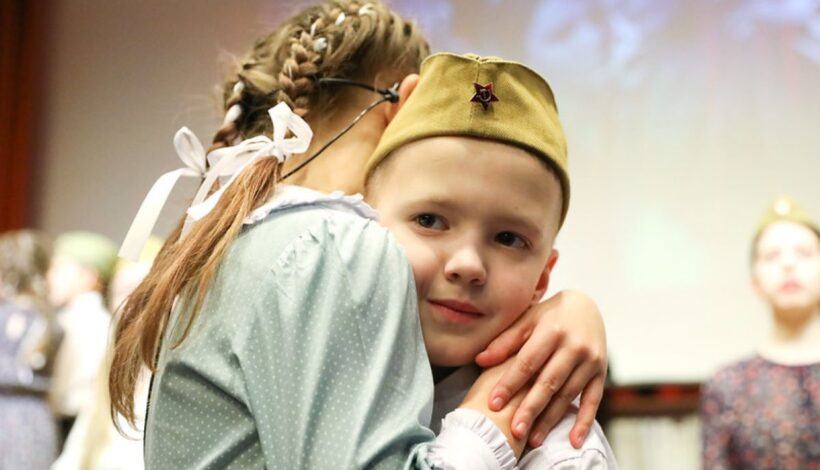 По рассказам прадедов создали спектакль