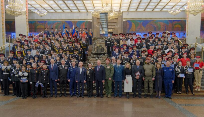В Музее Победы прошло награждение юнармейцев