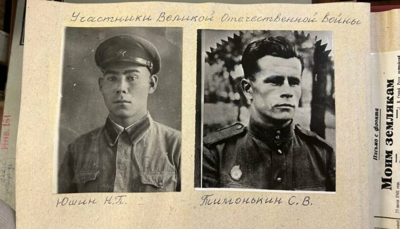 Военные документы показывают на экскурсиях