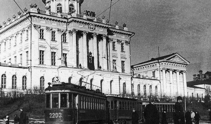 Крупнейшая библиотека отметила свой юбилей