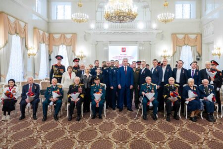 Герои разных поколений получили награды