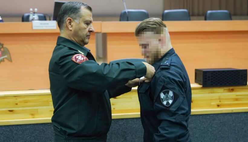 Героям вручили награды
