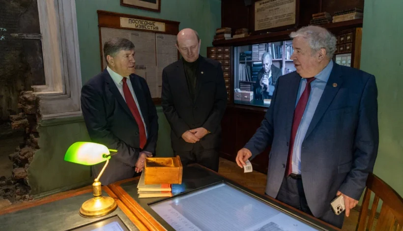 Гости из Молдавии почтили память героев