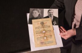 Реликвии летчика-героя передали на вечное хранение в Музей Победы 