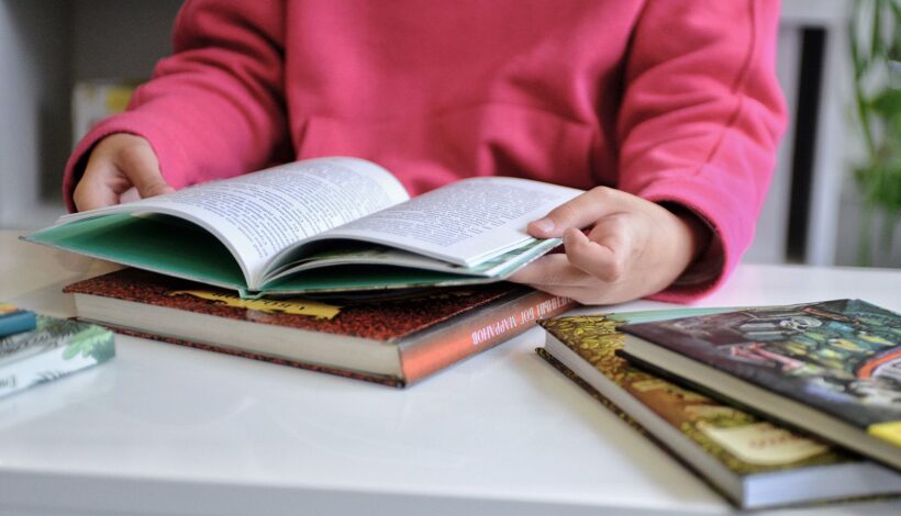 Книги о героях собрали в коллекцию