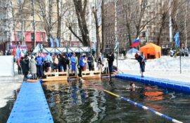 80-летию Победы посвятили заплыв