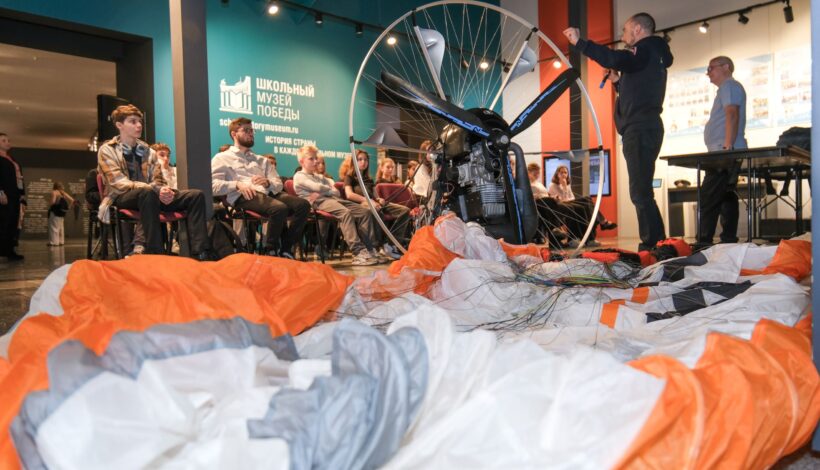 Школьники познакомились с историями летчиков-героев