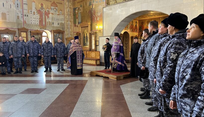 Вера укрепит дух защитников