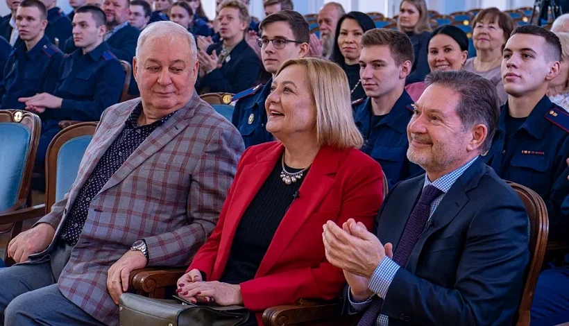 Студенты узнали о работе разведчиков