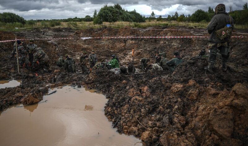 Поисковики отметили профессиональный праздник