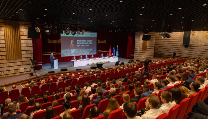 Подчеркнут вклад транспортников в Великую Победу
