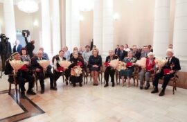 Ветеранам из Узбекистана вручили юбилейные медали
