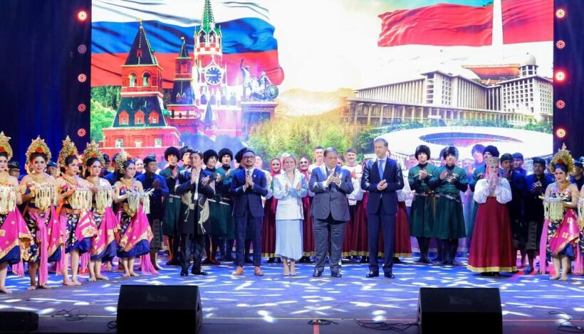 «Очи черные» прозвучали в Джакарте