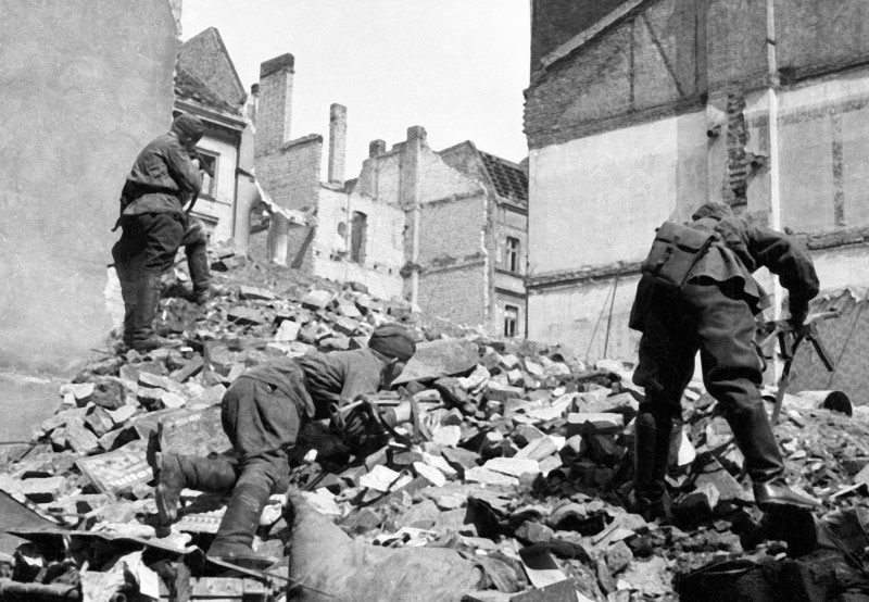 Начало Берлинской стратегической наступательной операции