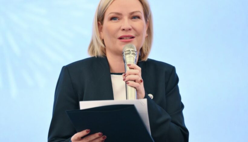 Министр обратилась к юным музейщикам