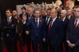 Музей Победы посетили представители КПРФ