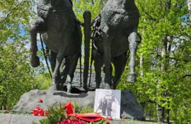 Гостья из Монголии почтила память деда в Музее Победы