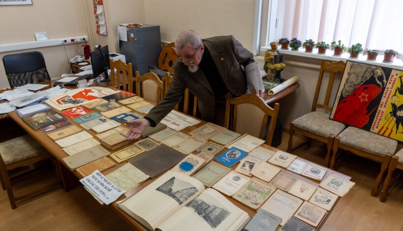 Редкие издания передали Музею Победы