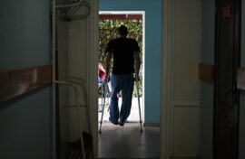 Артисты поддержали раненых в госпиталях