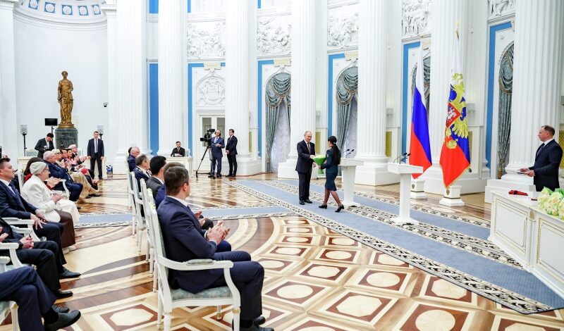 Выдающиеся россияне получили награды