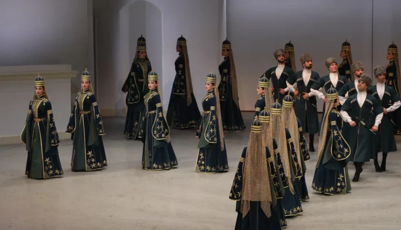 Победе посвятили фестиваль национальных государственных коллективов