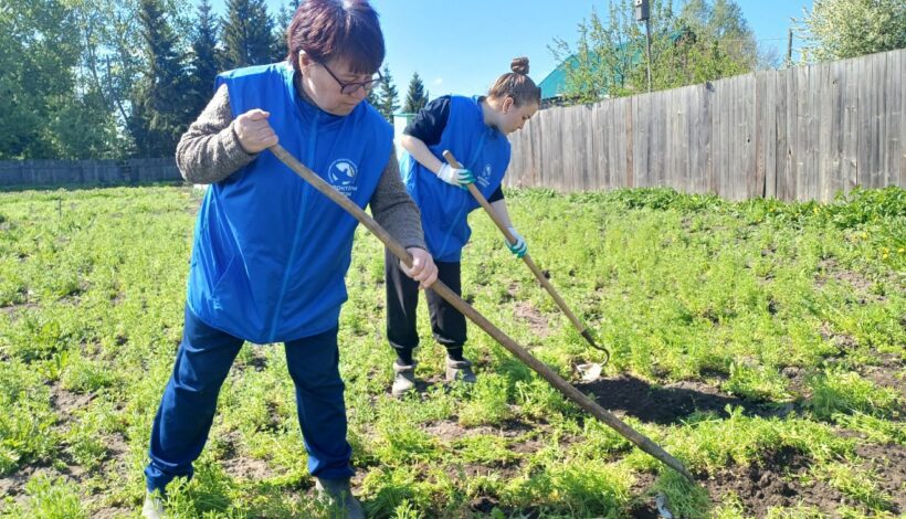 Семье блокадника возделали огород