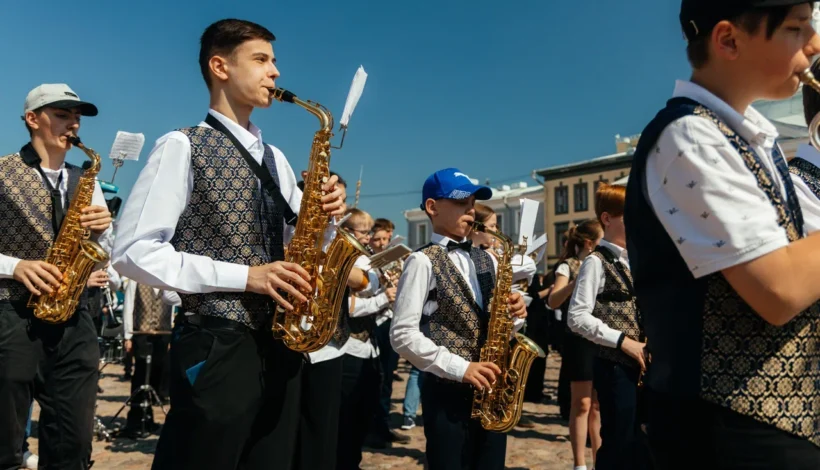 Парад юных духовиков посвятили Победе
