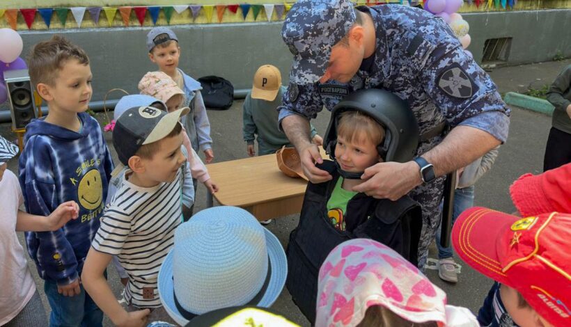 Малышей приобщили к мужеству