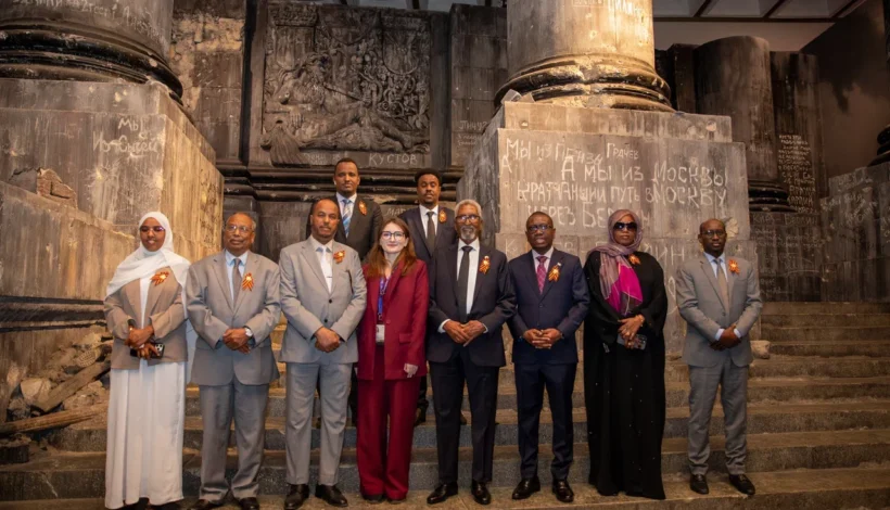 Гости из Сомали узнали о цене Победы