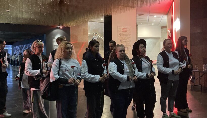 Финалисты престижного чемпионата почтили память героев в музее