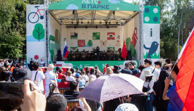 Участники «Спасской башни» выступят в парках