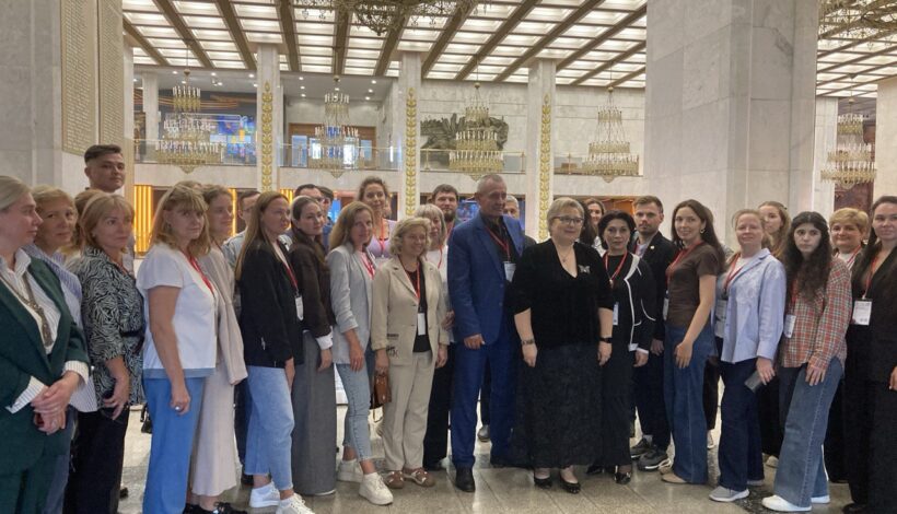 Экскурсоводы страны пообщались с внучкой выдающегося генерала армии