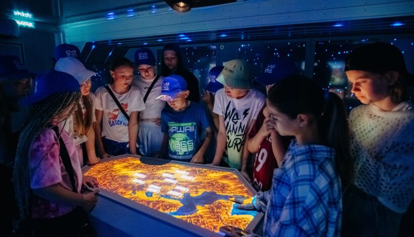 Автопоезд погрузил в историю России