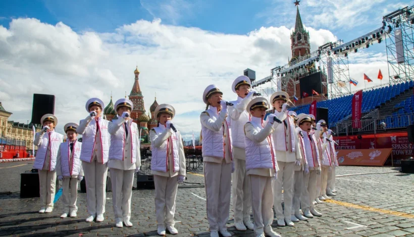 Юные артисты покорили Красную площадь