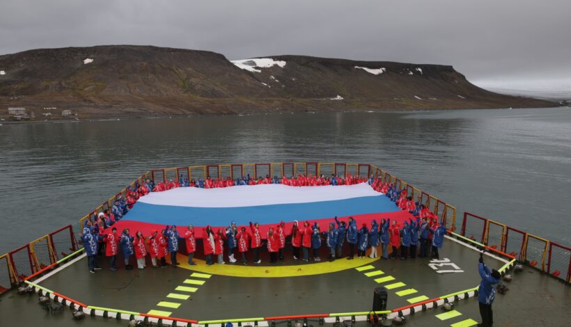 Школьники мира покорили Арктику