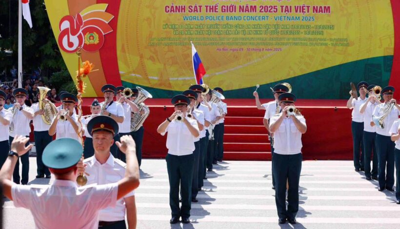 Музыканты Росгвардии выступили во Вьетнаме