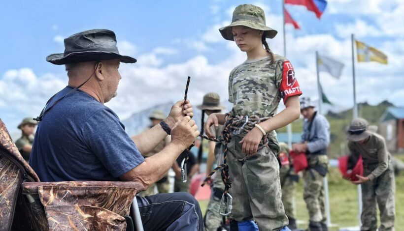 Юнармейцы покоряют горные вершины