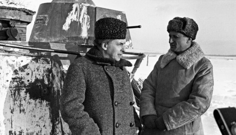 Историю войны расскажут через наградное оружие