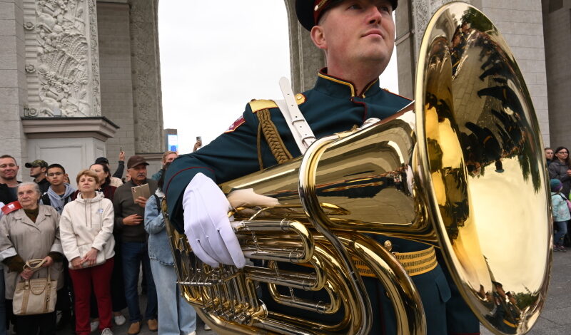 Оркестры Росгвардии выступят на закрытии фестиваля «Спасская башня»