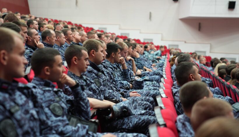 Молодые росгвардейцы получили напутствие