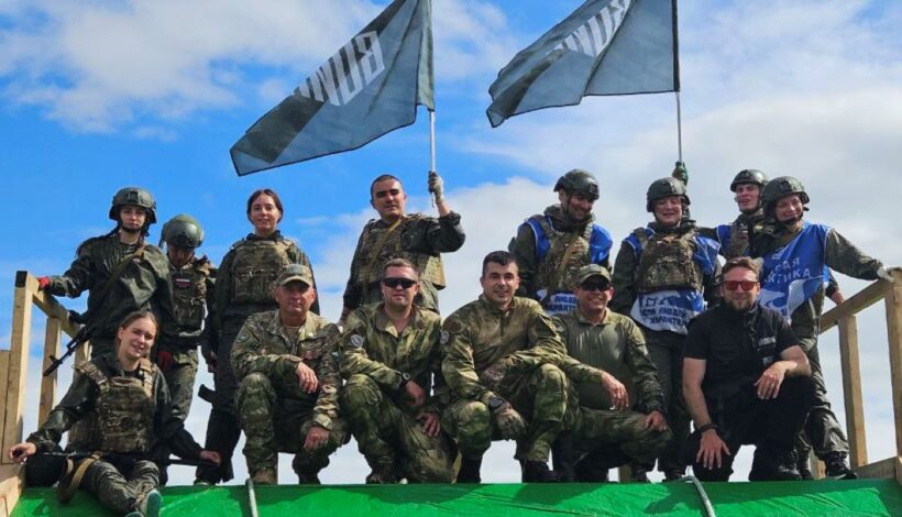 Инструкторы оживили историю